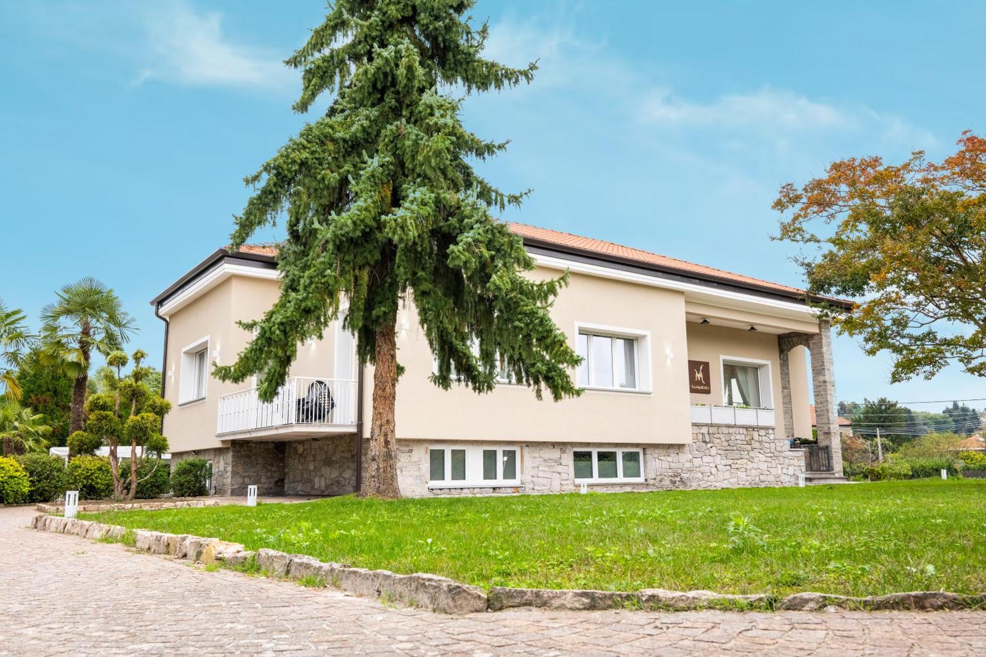 Villa Marchese Lake Maggiore Сомма-Ломбардо Экстерьер фото