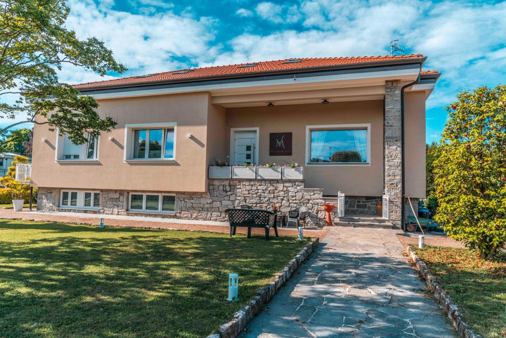 Villa Marchese Lake Maggiore Сомма-Ломбардо Экстерьер фото